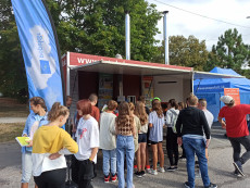 informing participants about air quality