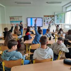 Air Quality with Elementary School Dolná Tižina